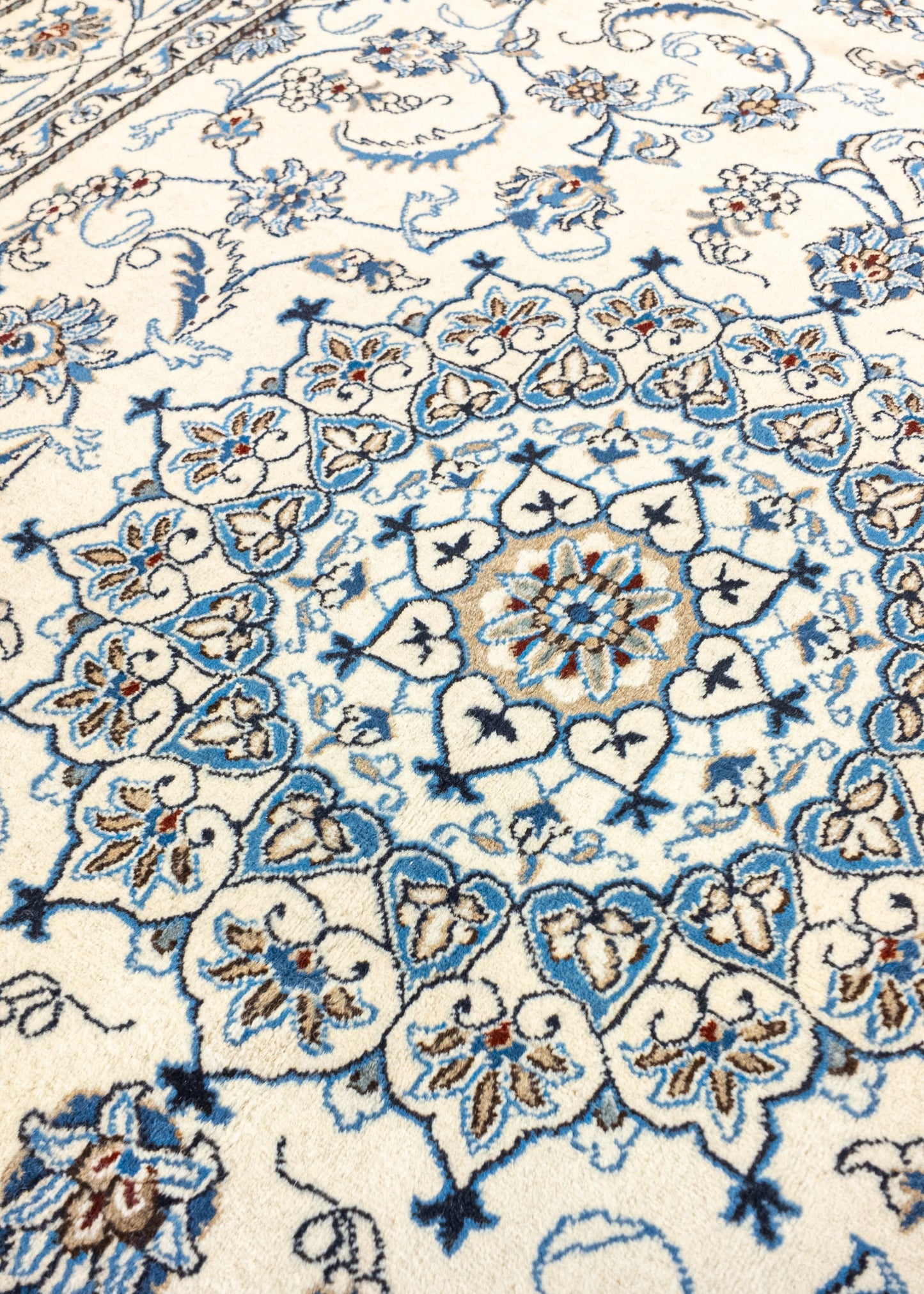 Hand-knotted Oriental Carpet | Unique Nain Kashmar 86439 (in stock)