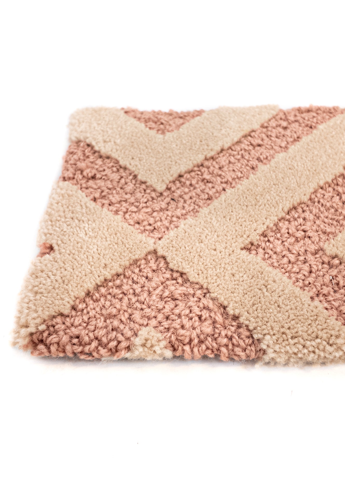 Carpet MOMO Rugs Studio Rombs Noble Dusty Rose