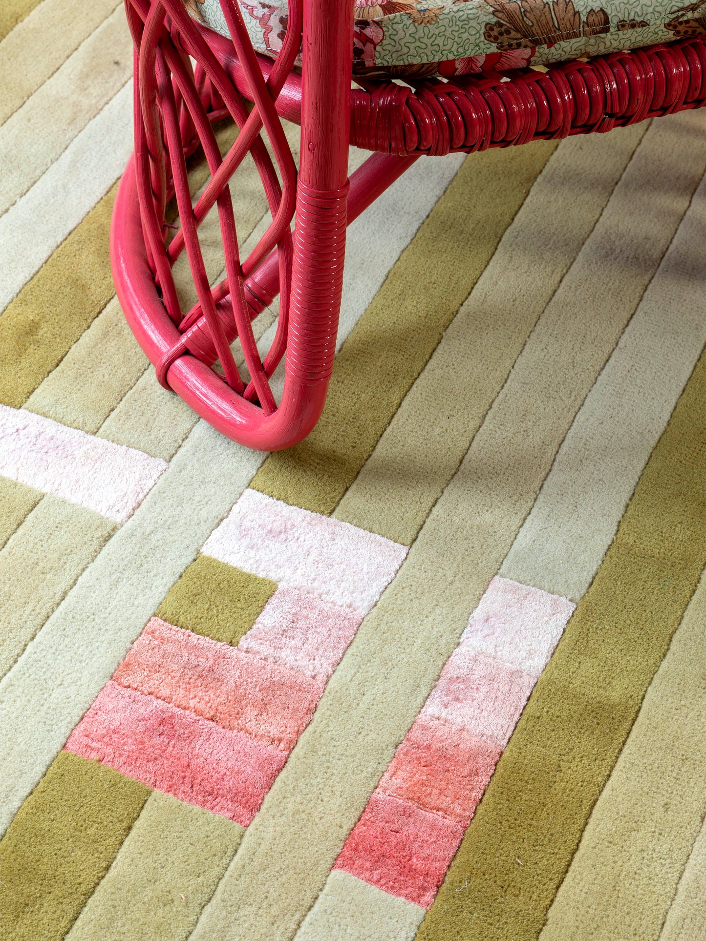 Carpet MOMO Rugs Designer Marie-Gon Ministeck Coral Hint