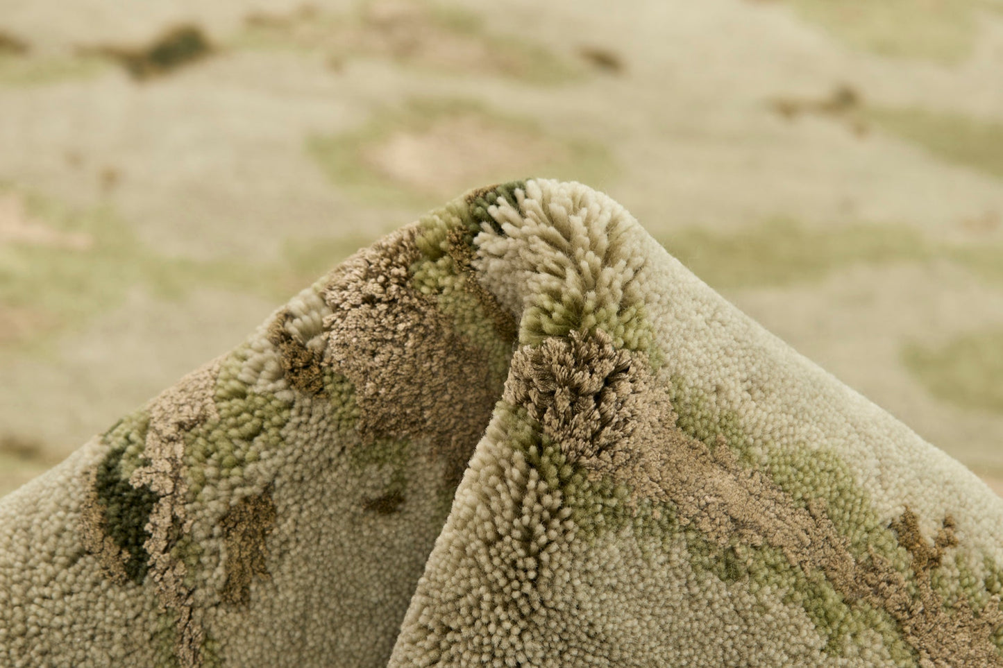 MOMO Rugs New Age Diamond in the Sky Green