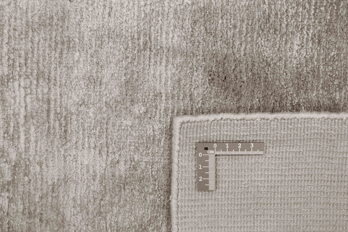 Low pile rug MOMO Rugs Northern Light Concrete Stockholm