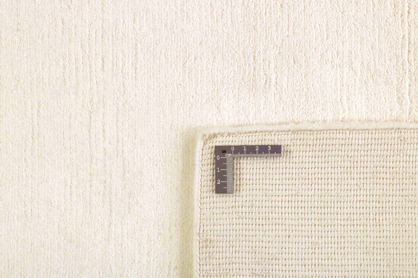 Low pile rug MOMO Rugs Northern Light Ecru Helsinki