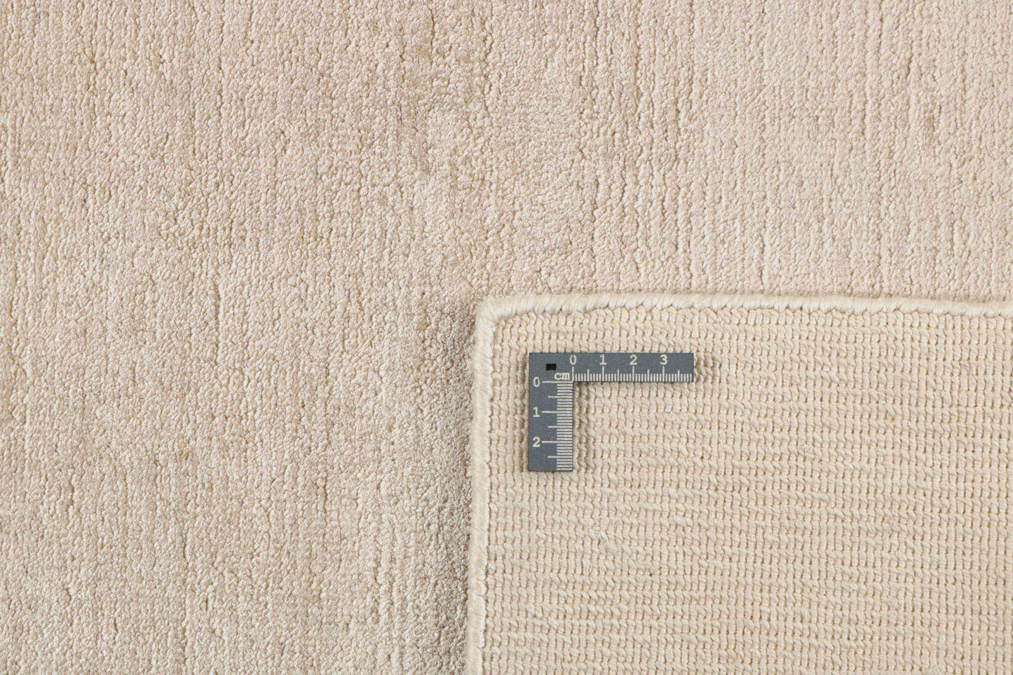 Low pile rug MOMO Rugs Northern Light Sand Oslo