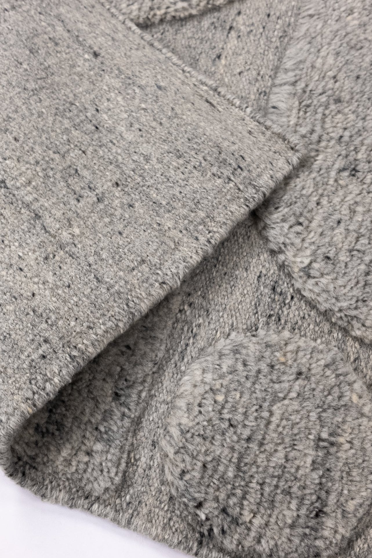 Carpet MOMO Rugs Scala Light Grey