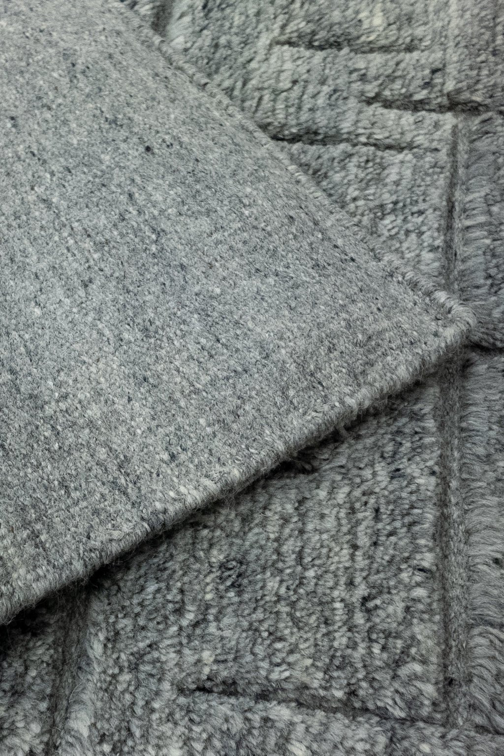 Carpet MOMO Rugs Marini Dark Grey