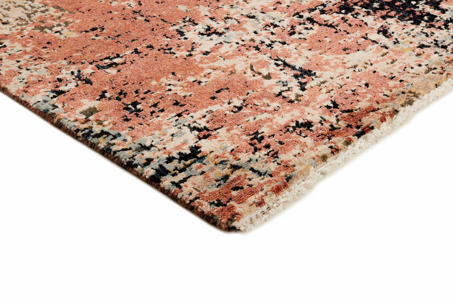Luxurious vintage rug | Seduction 214