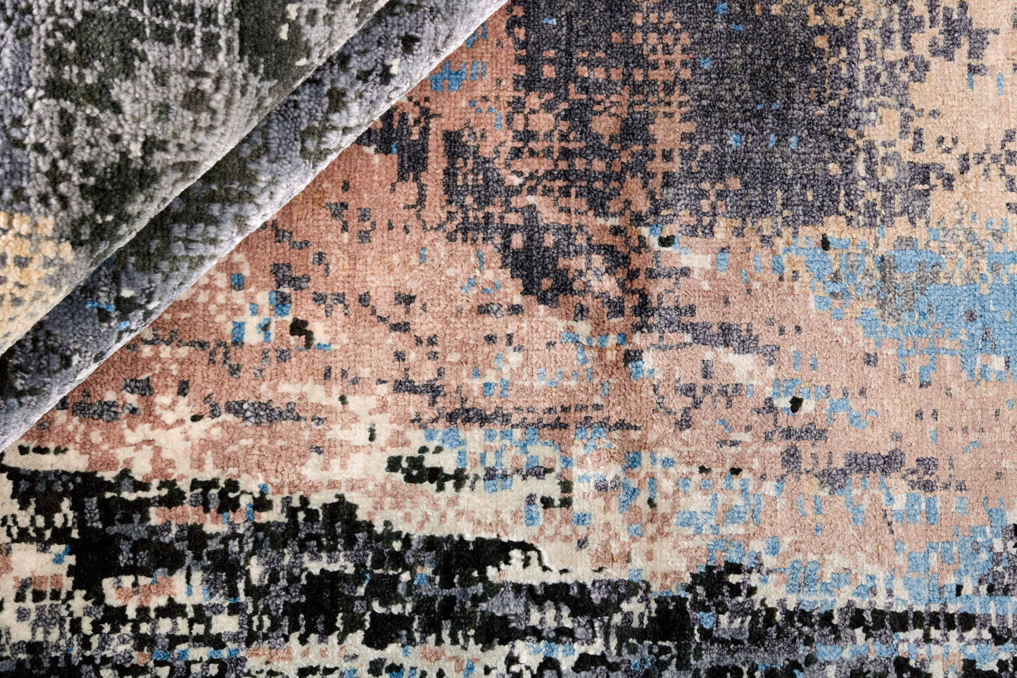 Luxurious vintage rug | Seduction 233