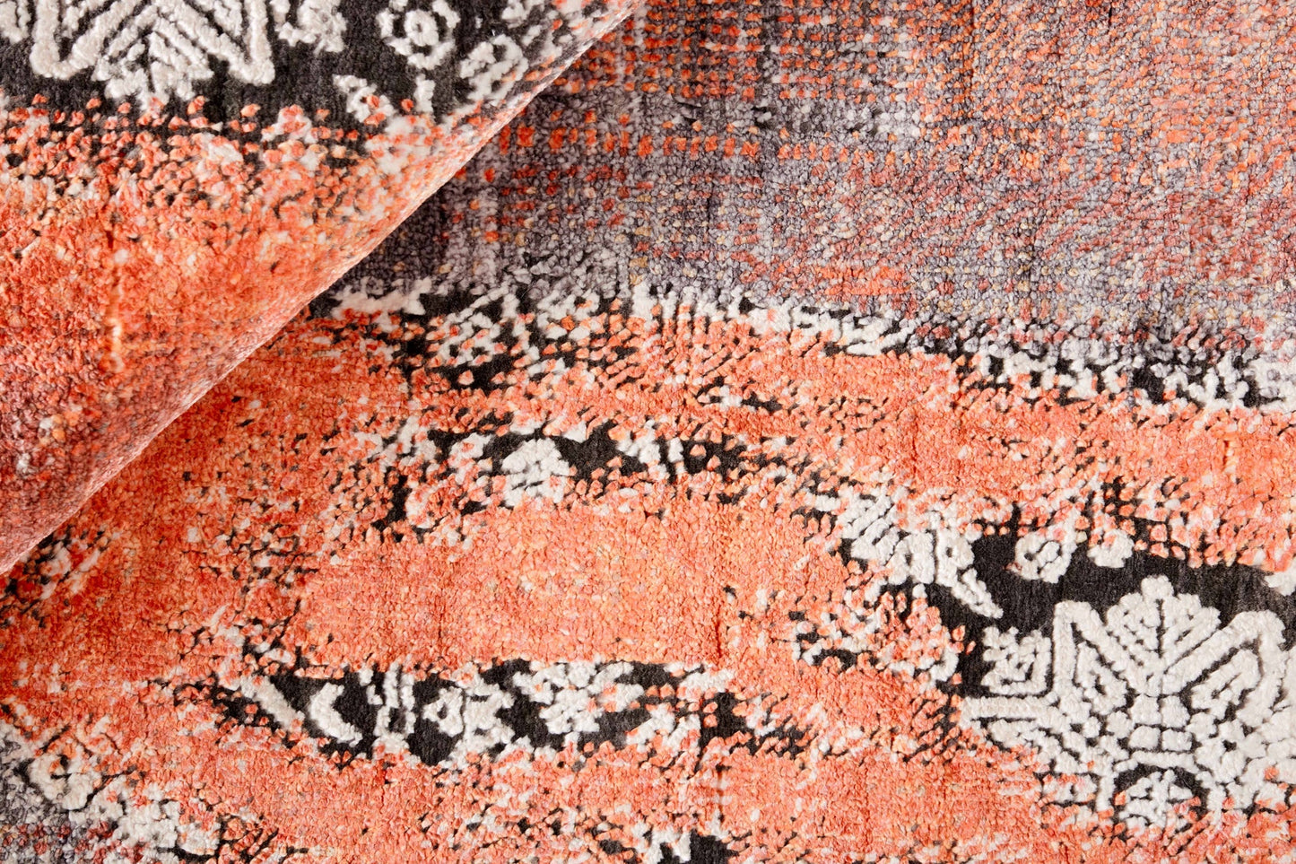 Luxurious vintage rug | Seduction 234