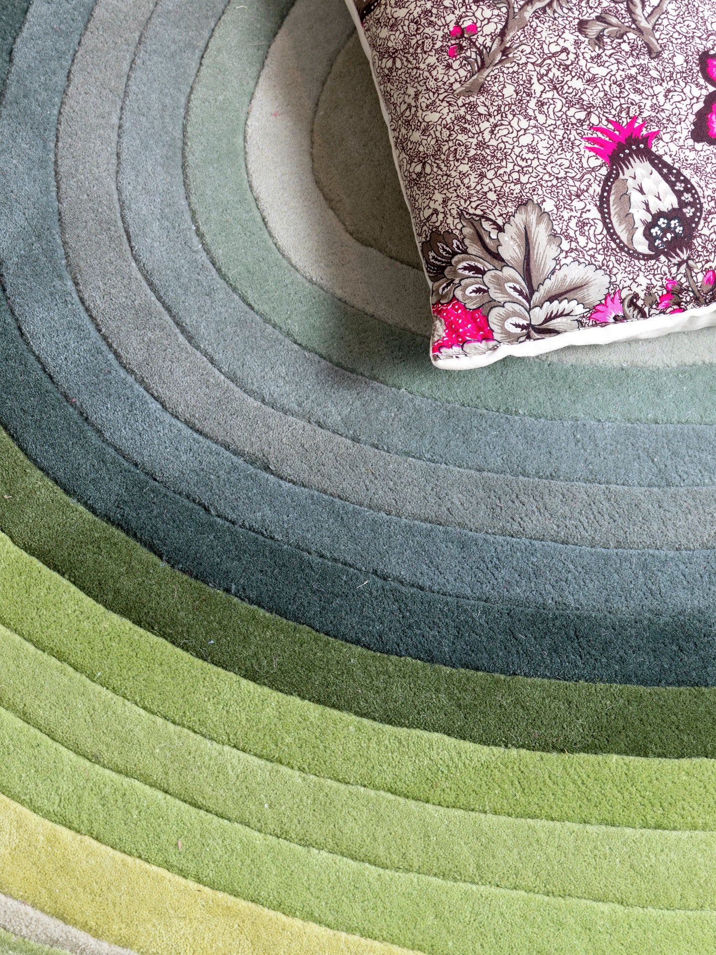 Carpet MOMO Rugs Designer Marie-Gon Shading Leaves