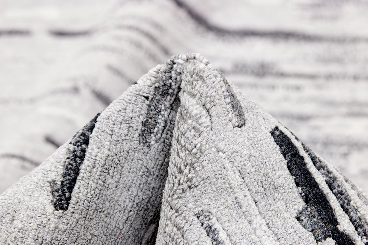 MOMO Rugs Shangri La Sunrise Grey Carpet