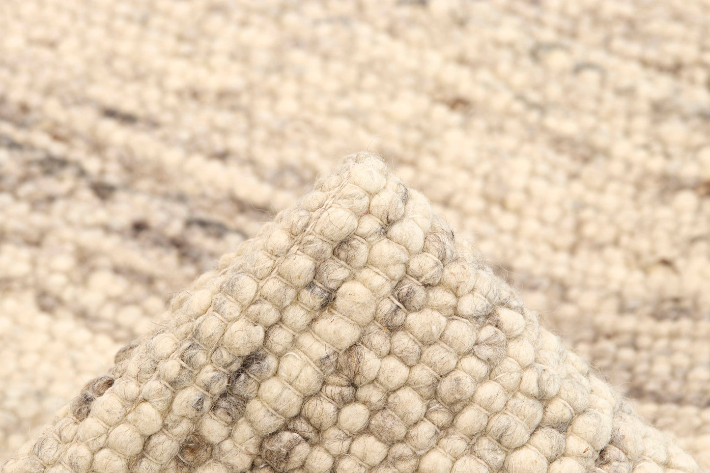 MOMO Rugs Stone Beige Round Carpet