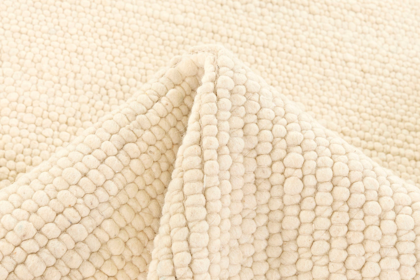MOMO Rugs Stone White Round Carpet