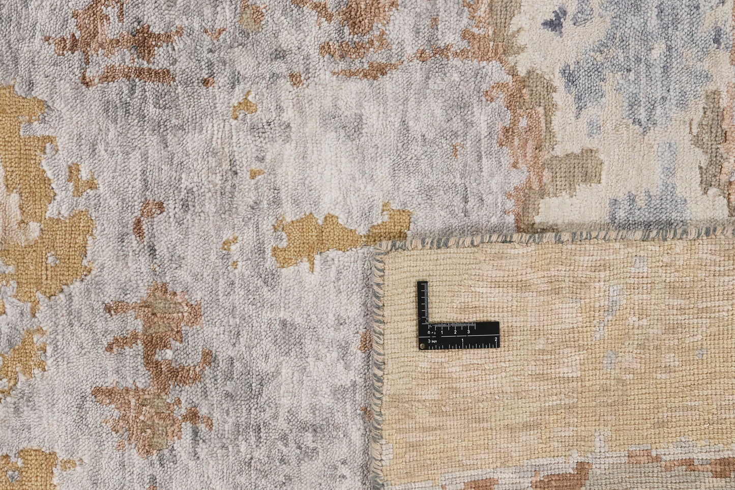 Rug MOMO Rugs | Vanity Mineral