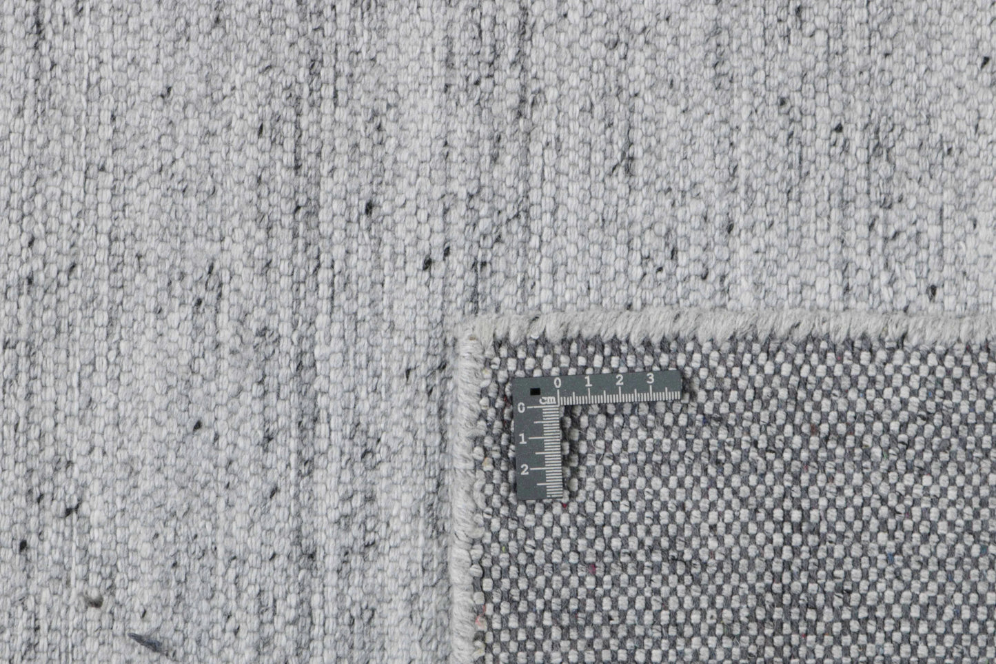 Carpet MOMO Rugs Nouveau Plain Silver