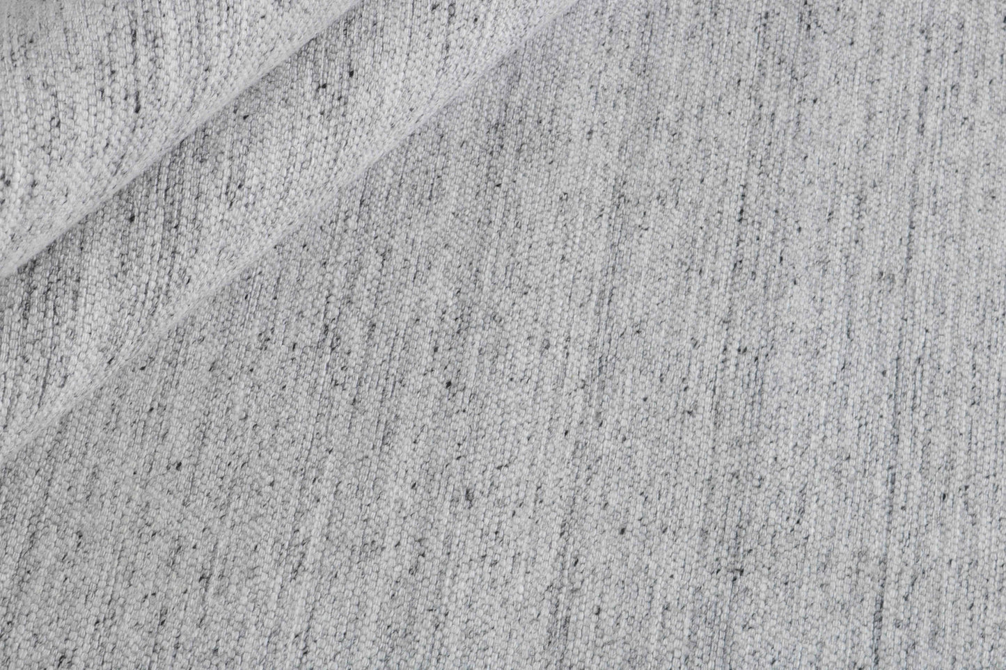 Carpet MOMO Rugs Nouveau Plain Silver