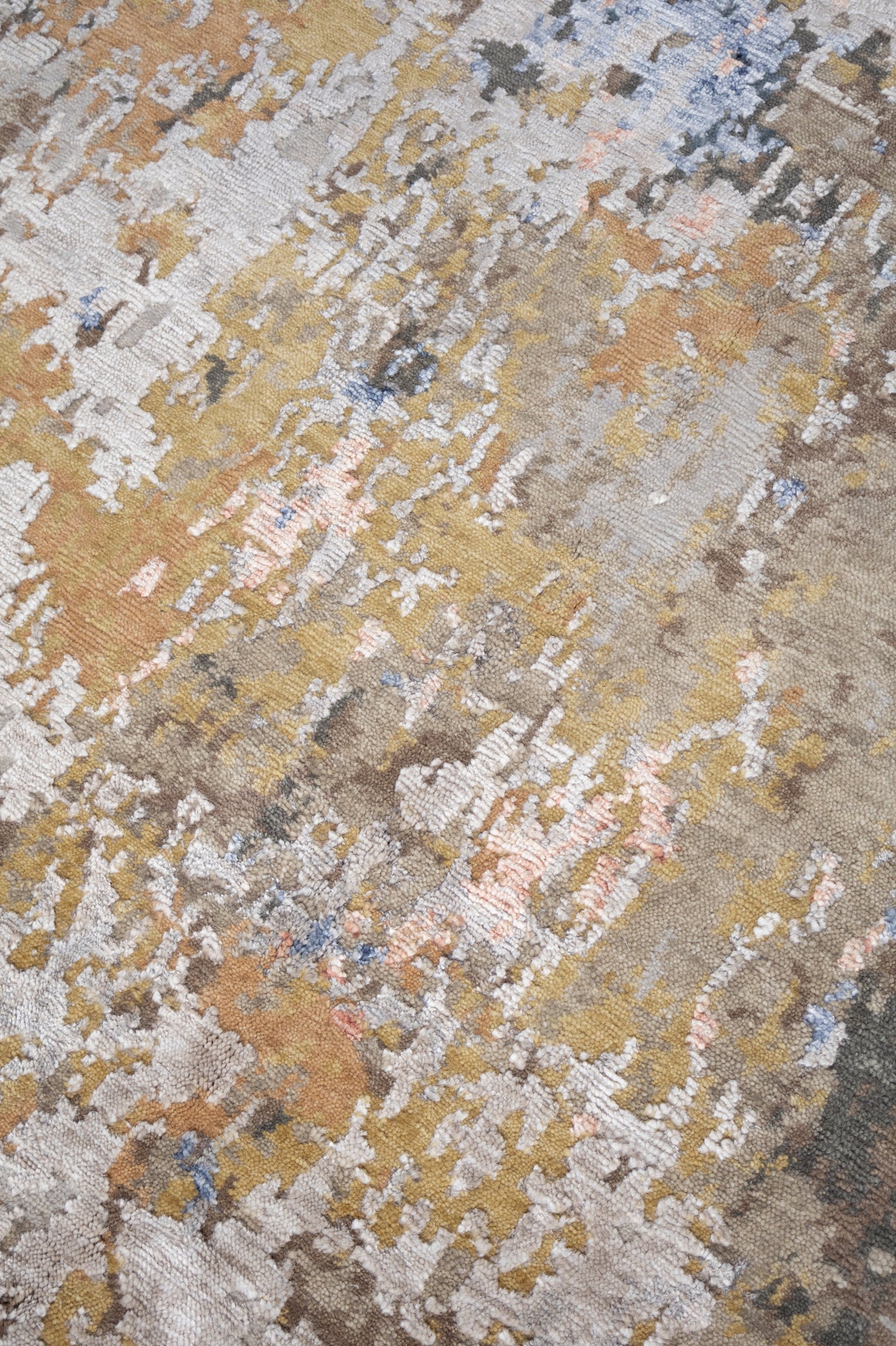 Hand-knotted rug by MOMO Rugs | The Legend 6
