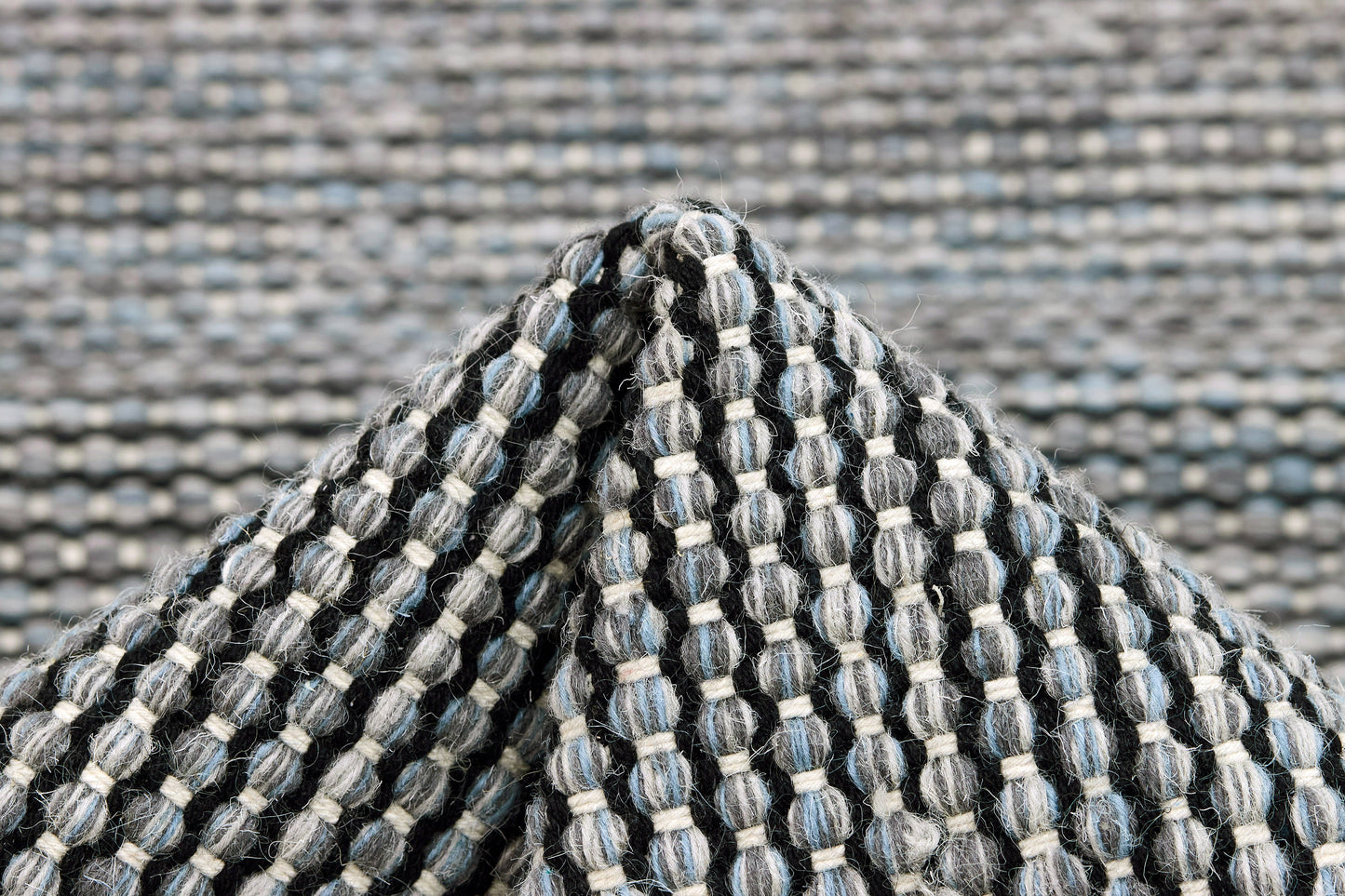 Carpet MOMO Rugs Atlas Light Grey