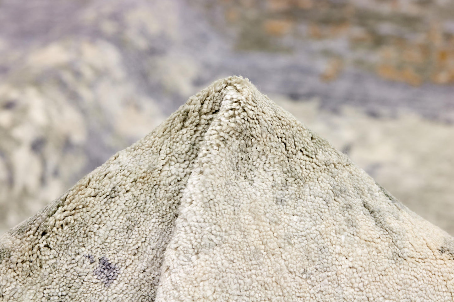 MOMO Rugs Attraction No. 1 carpet