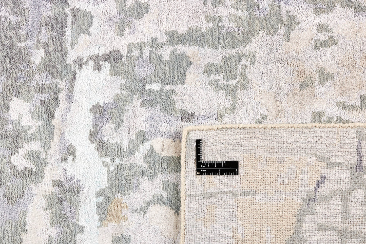 MOMO Rugs Attraction No. 3