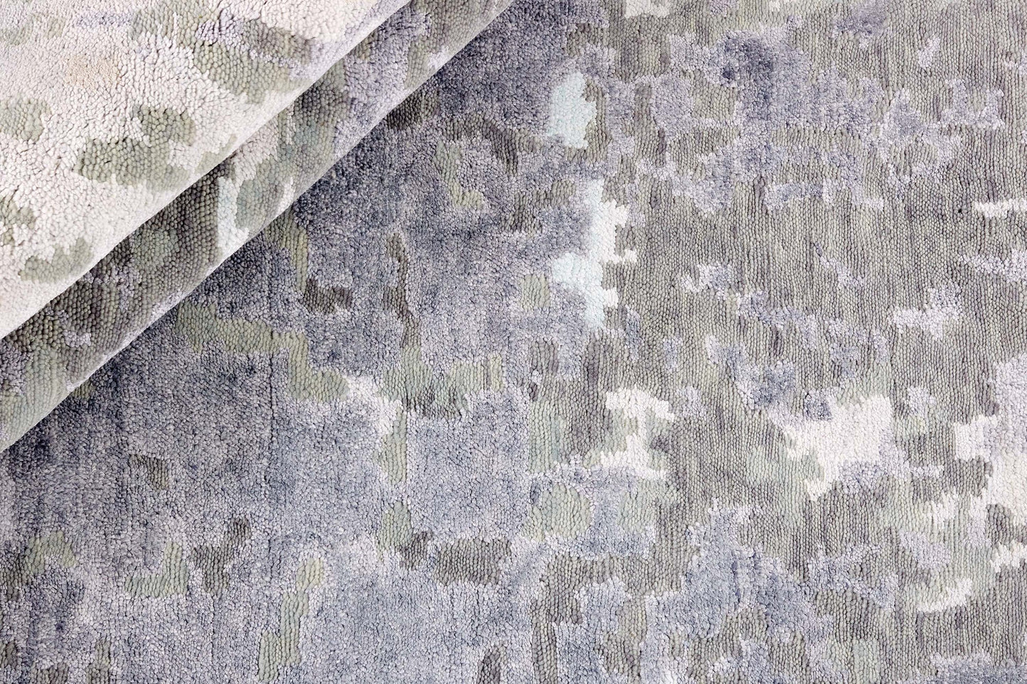 MOMO Rugs Attraction No. 3