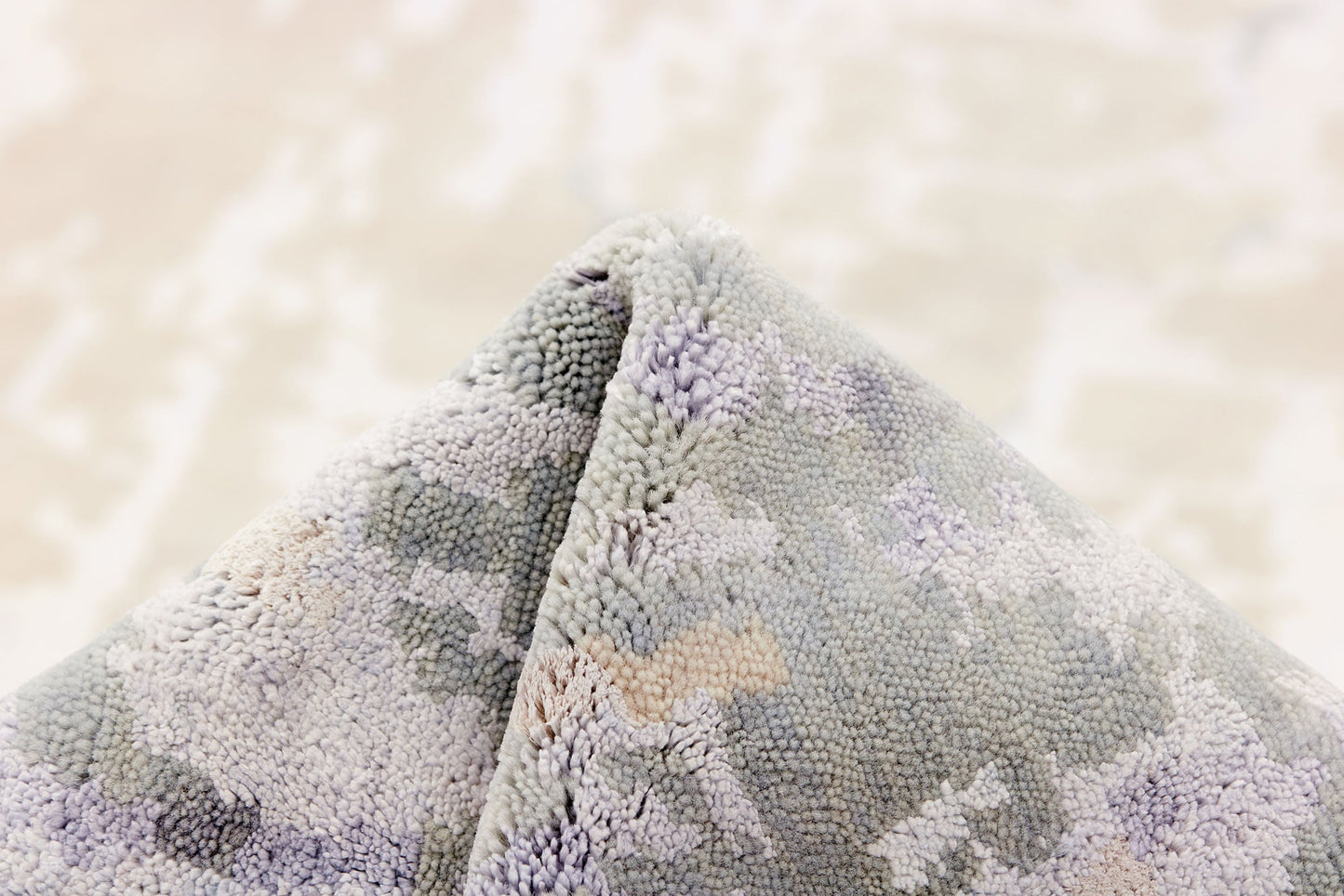 MOMO Rugs Attraction No. 3