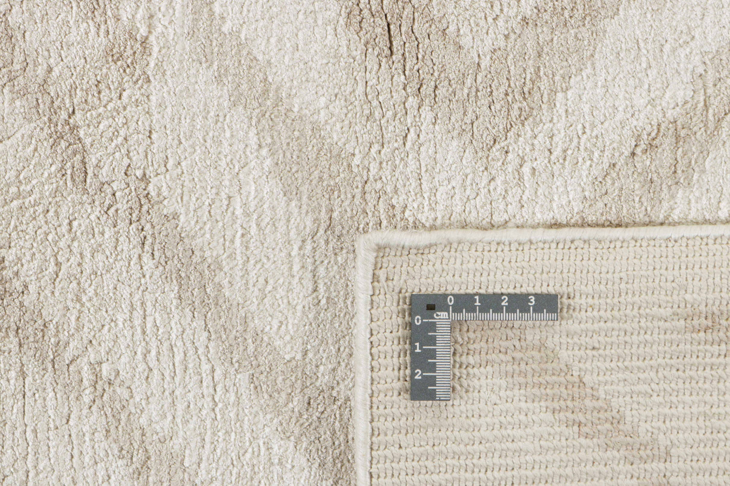 Low pile rug MOMO Rugs Cosmou Plume