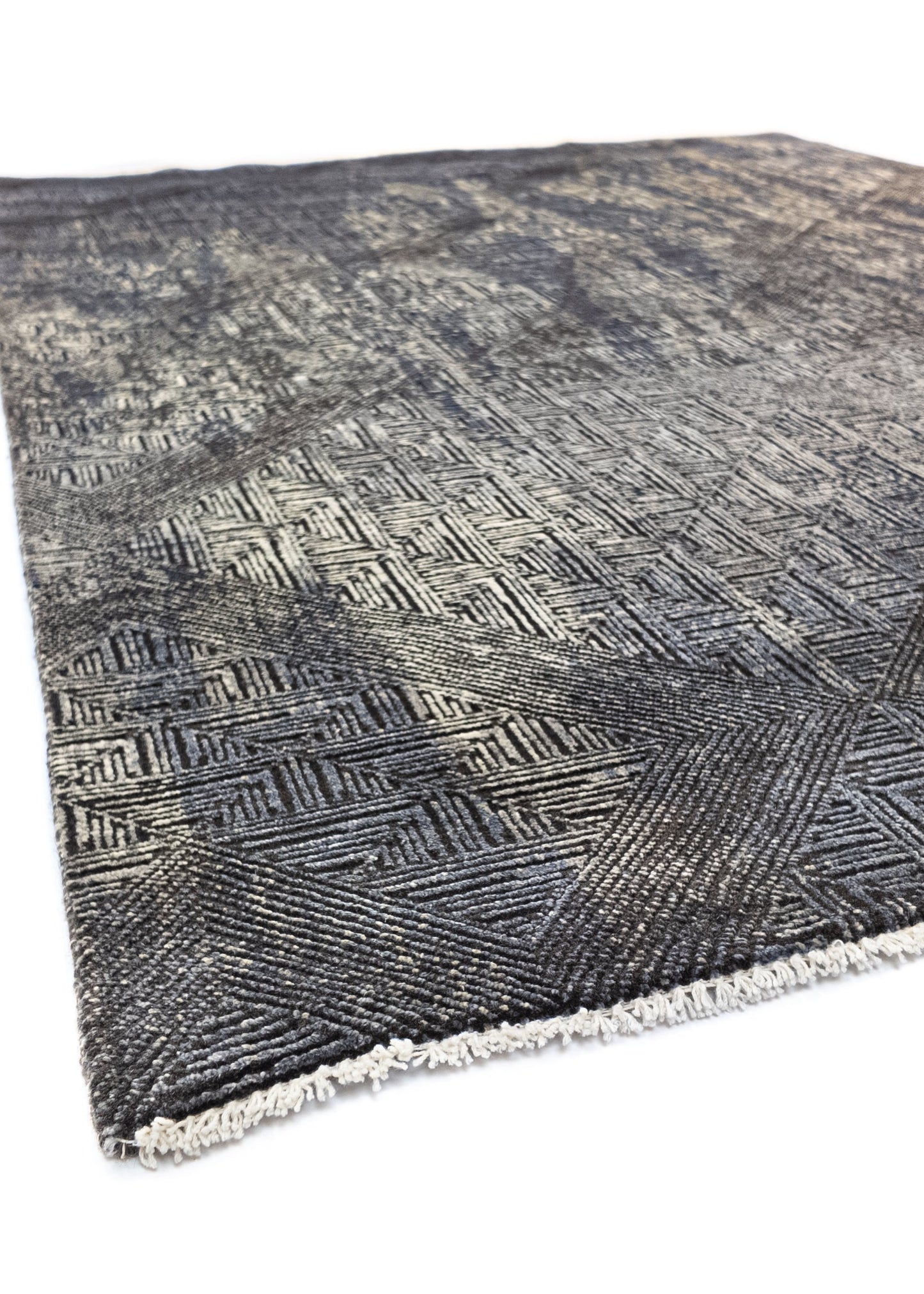 Luxurious vintage rug | Seduction 272