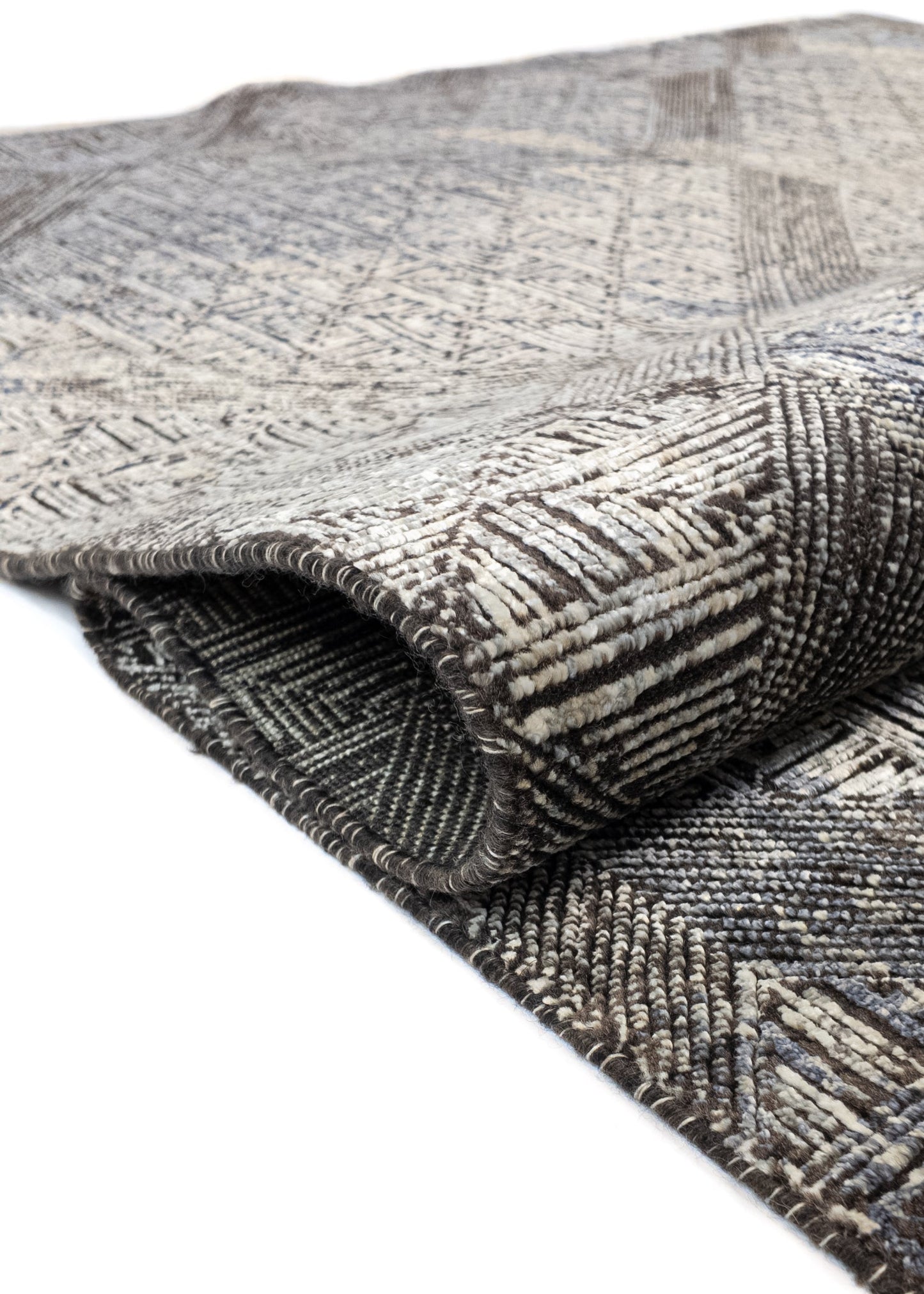 Luxurious vintage rug | Seduction 272