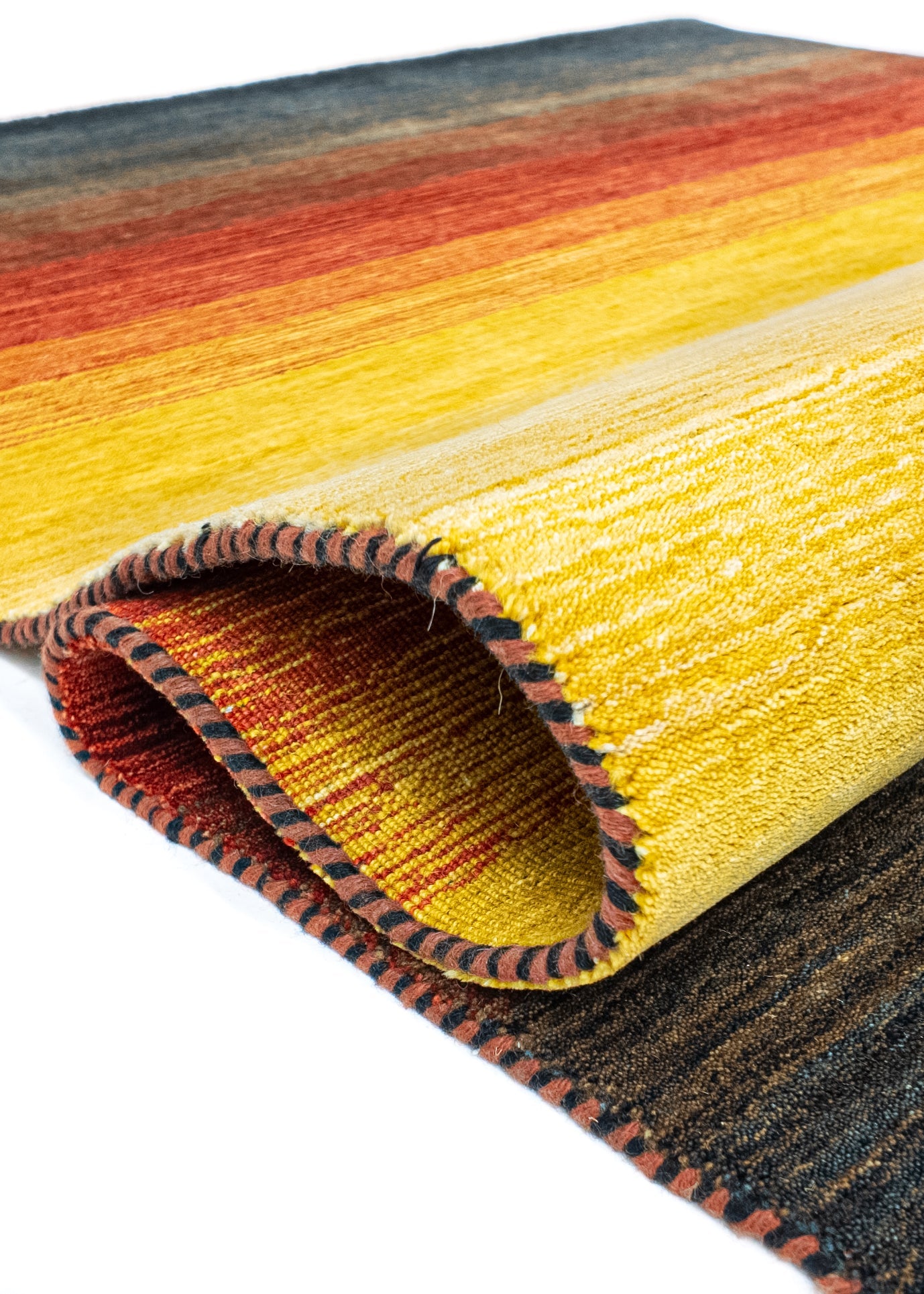 MOMO Rugs Panorama Black Terra rug