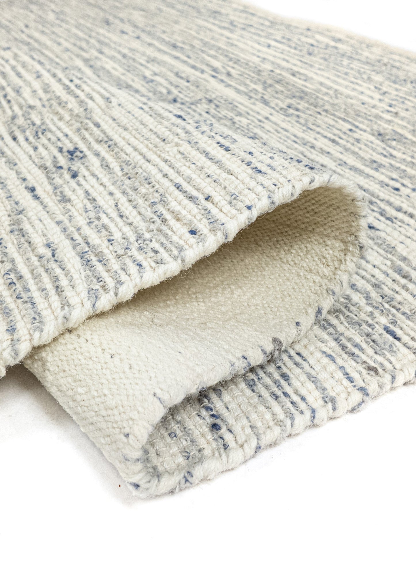 Carpet MOMO Rugs | Fine Woven Calm Blue Jay