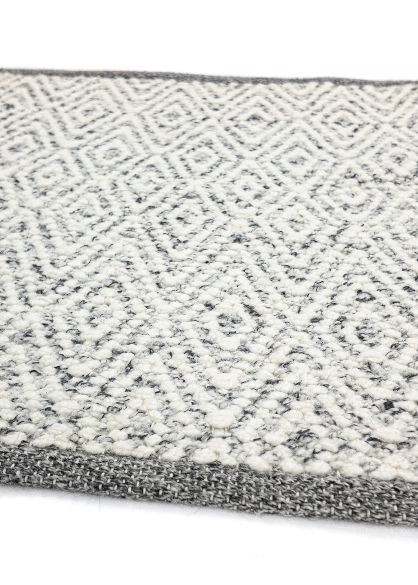Carpet MOMO Rugs | Fine Baregrain Black White