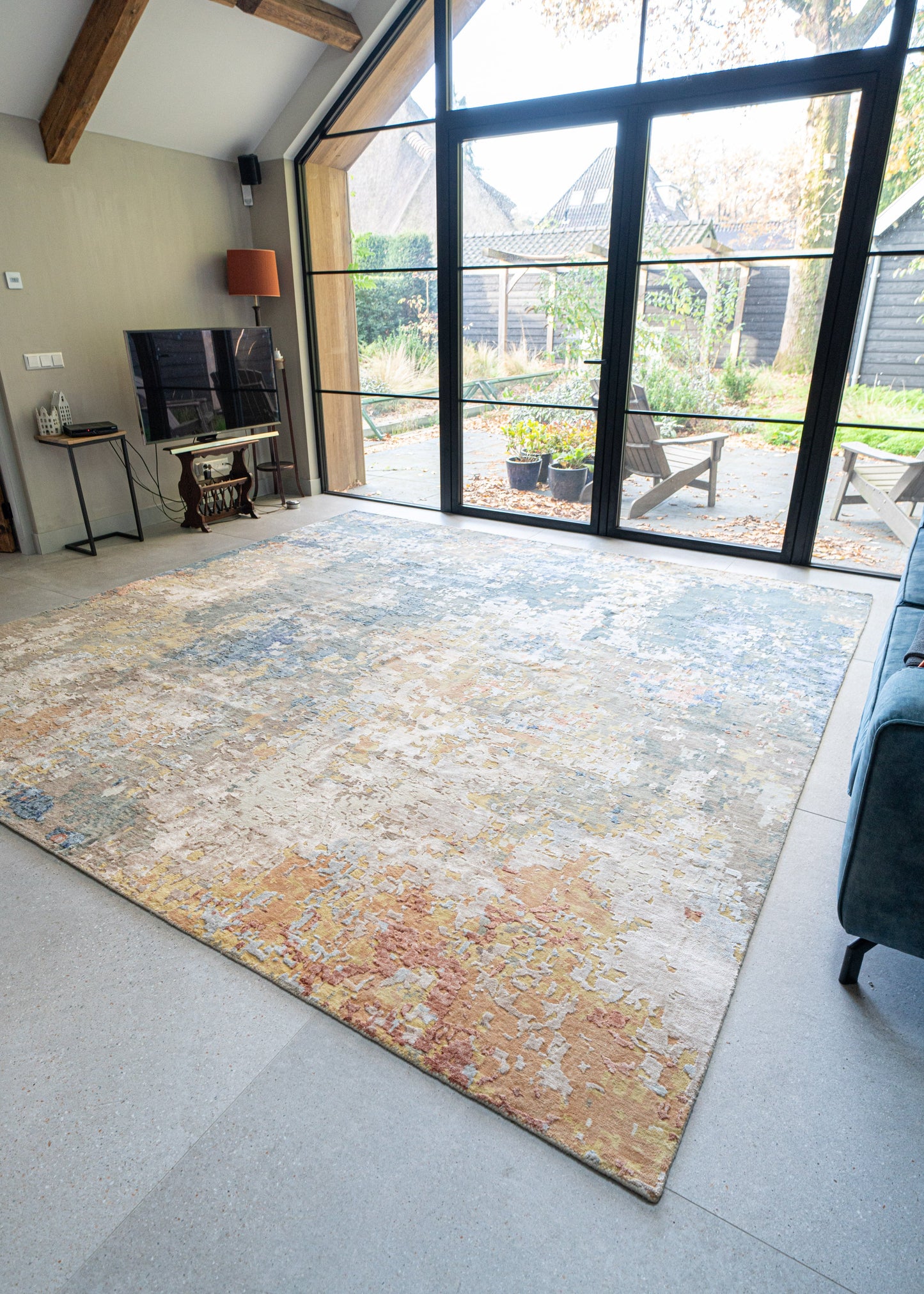 Hand-knotted rug by MOMO Rugs | The Legend 6