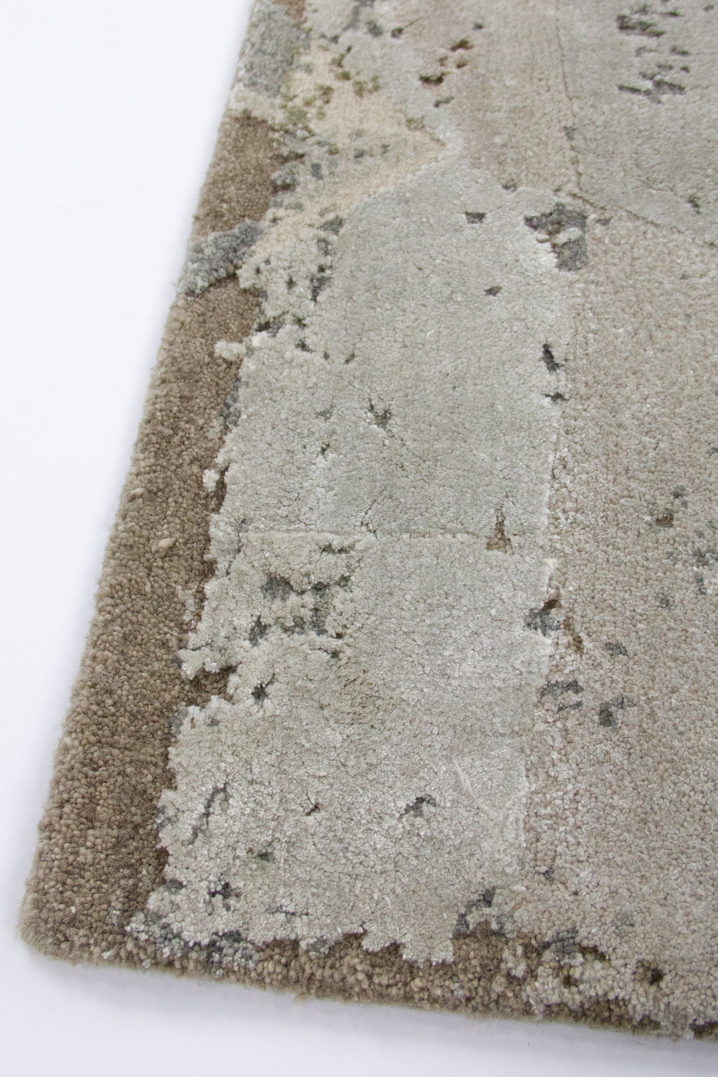 MOMO Rugs Grace Liquorice