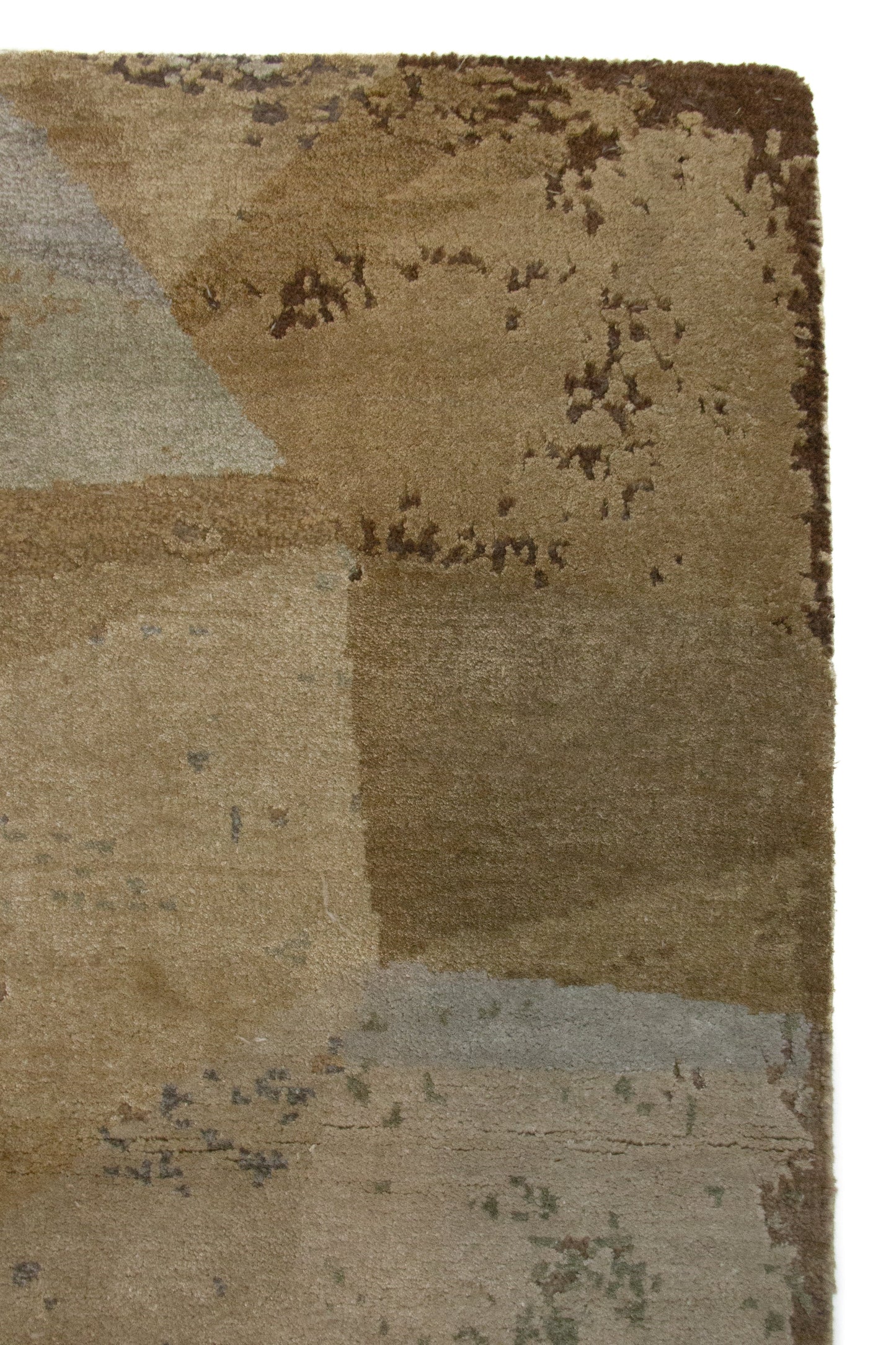 MOMO Rugs Grace Medium Tan Carpet