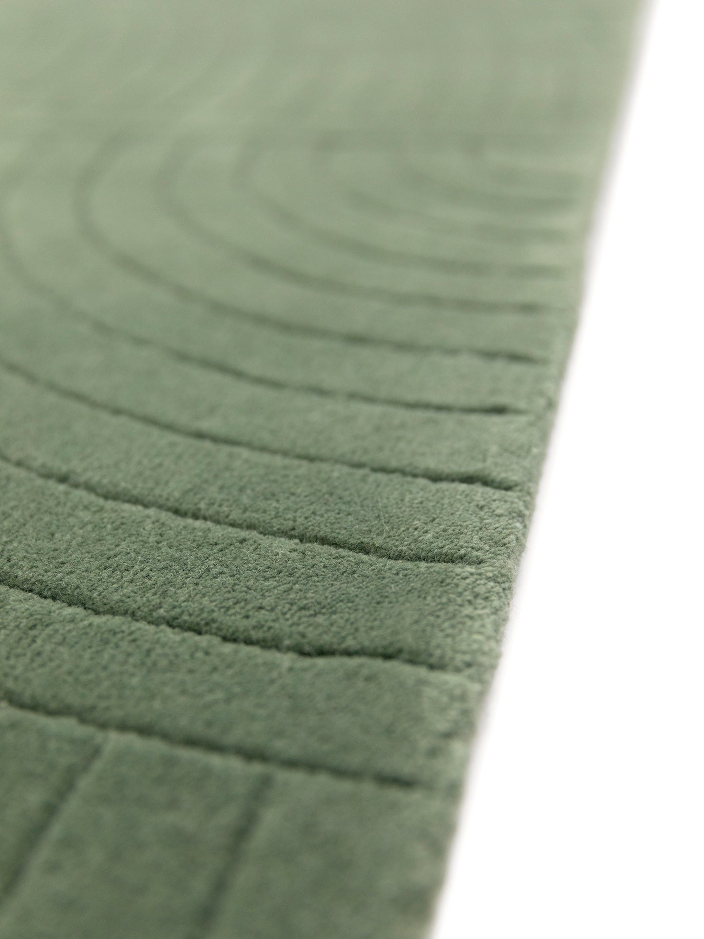 Carpet MOMO Rugs Studio | Bending Lines Forest Leaf