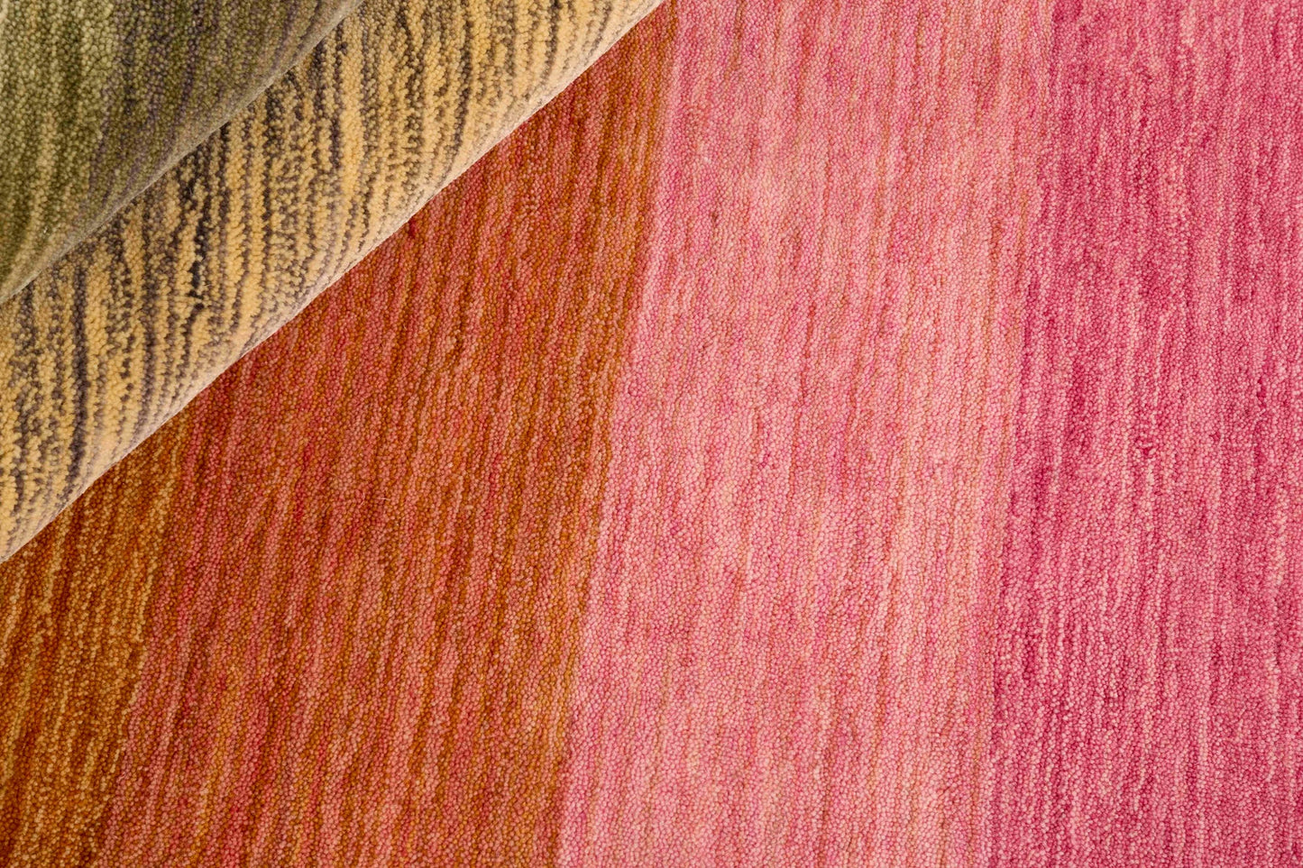 Carpet MOMO Rugs Leafs HLC200289 Multi