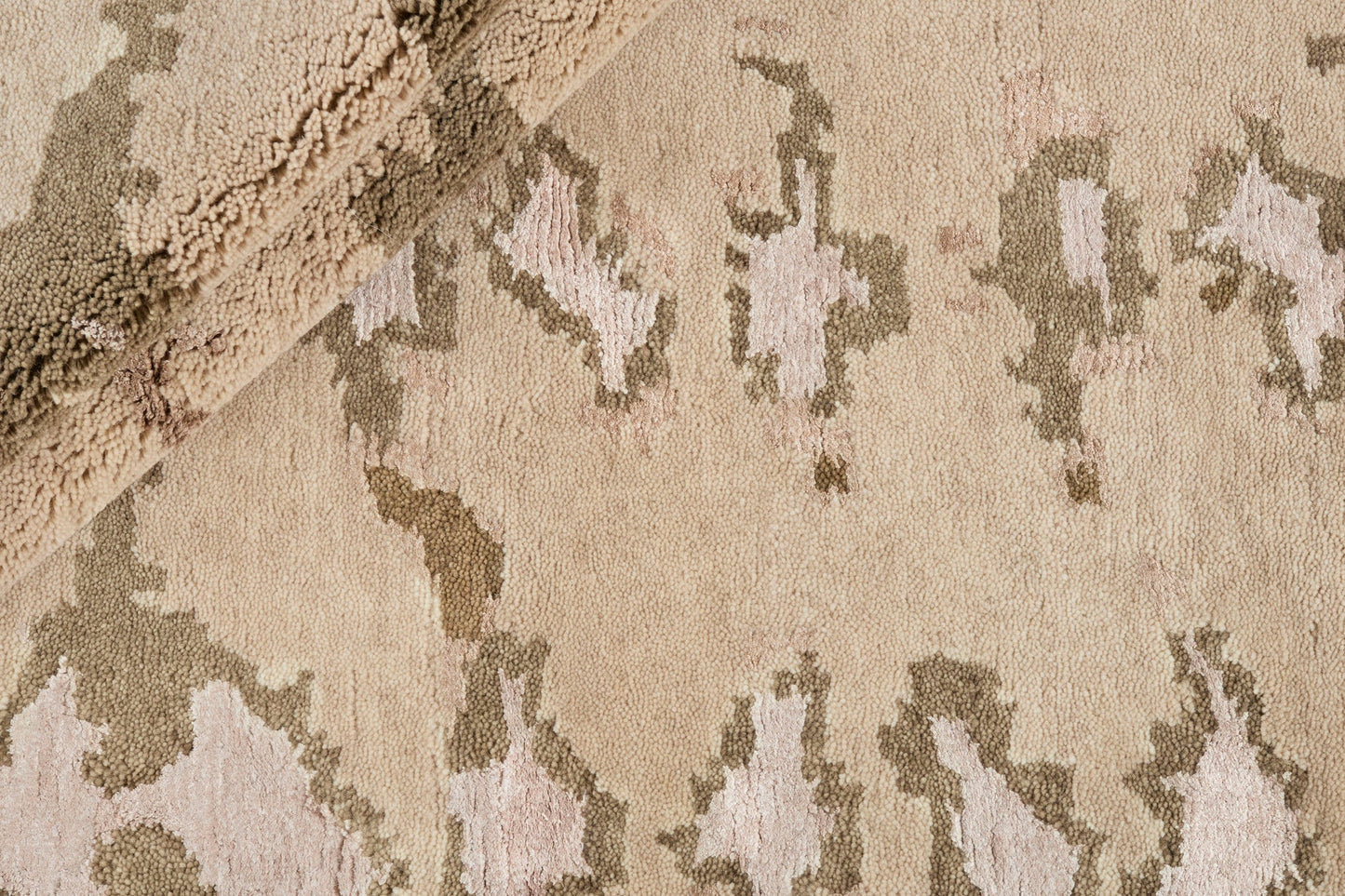 MOMO Rugs New Age Diamond in the Sky Beige