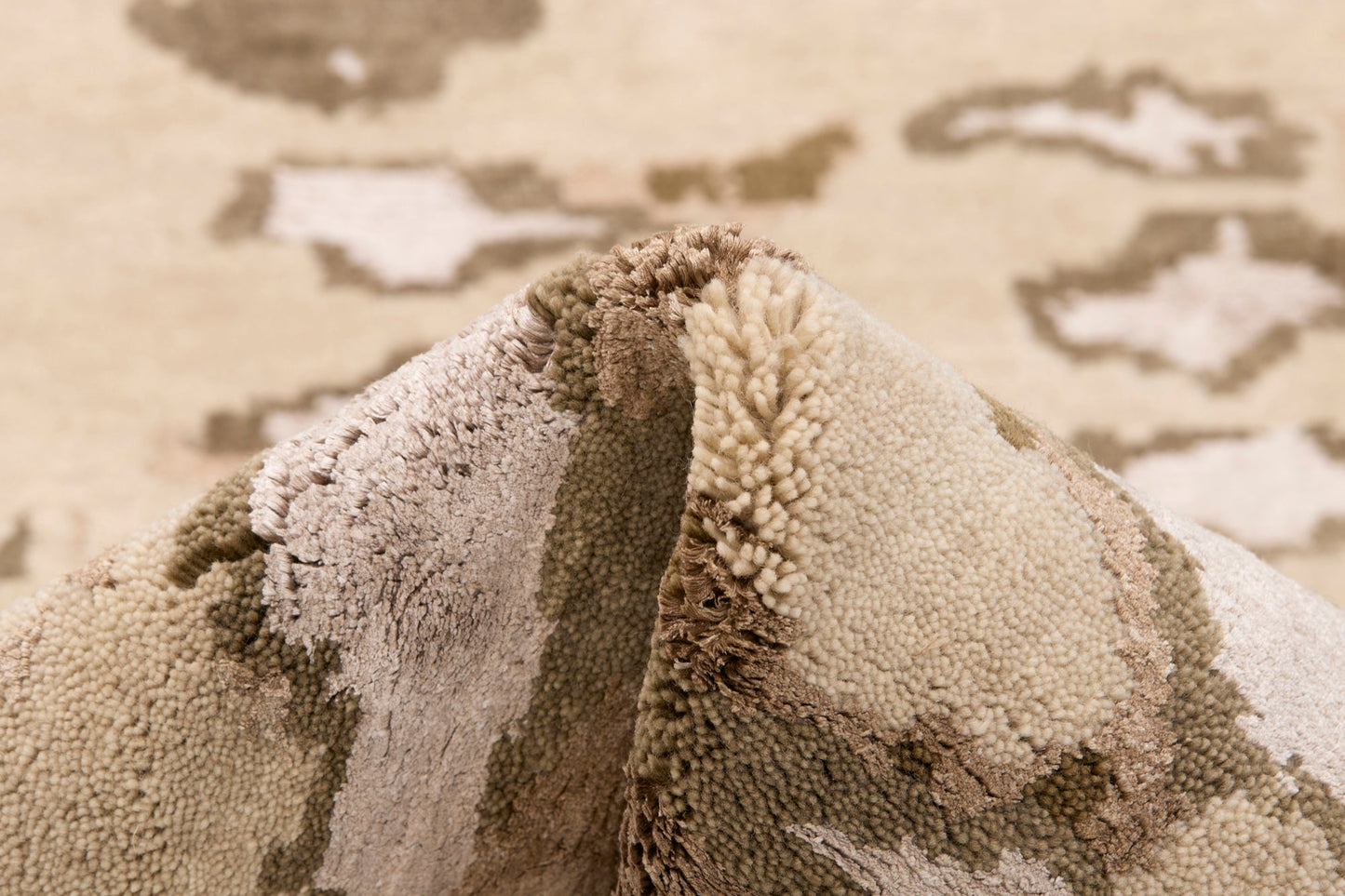 MOMO Rugs New Age Diamond in the Sky Beige