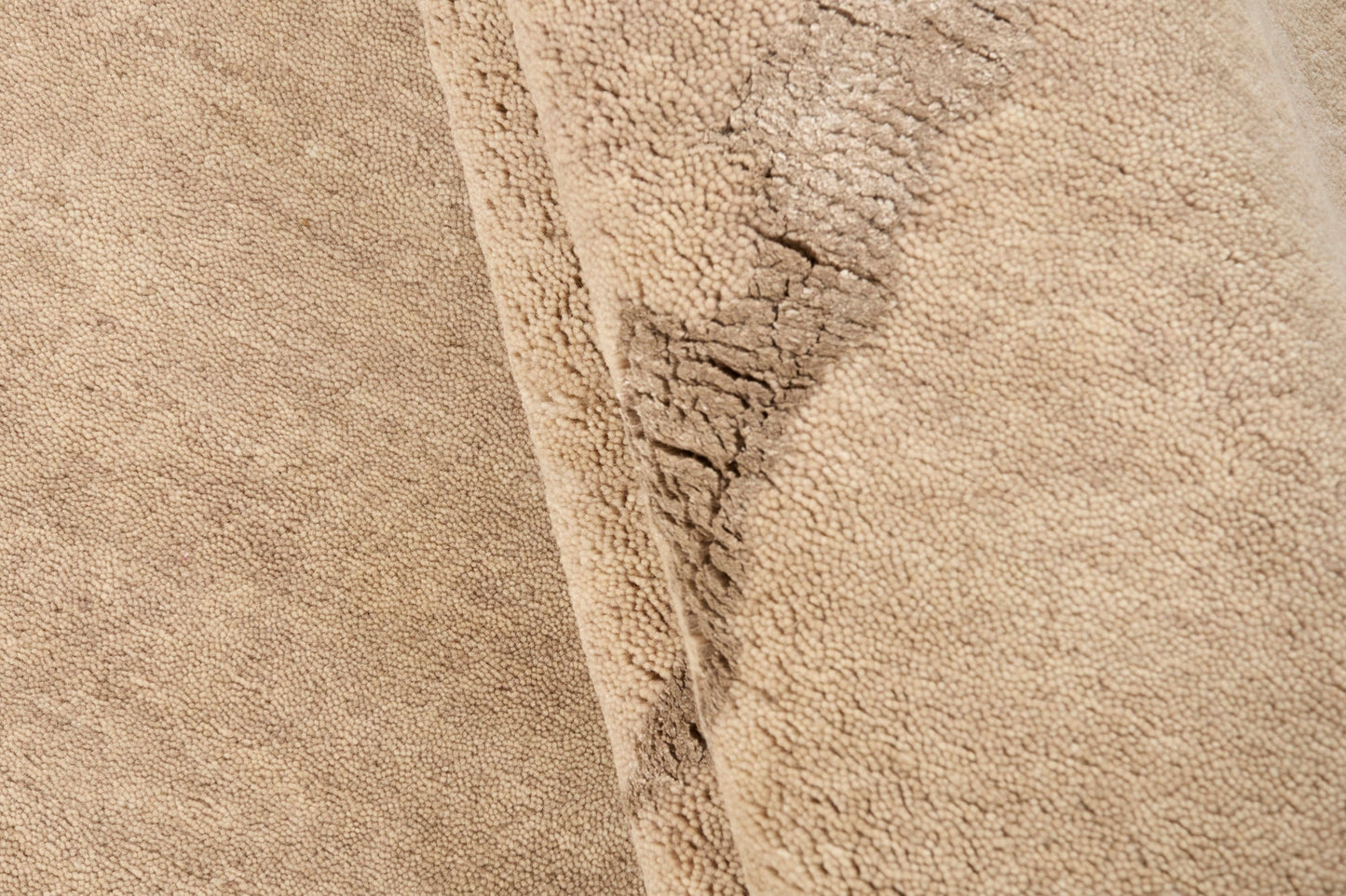 MOMO Rugs New Age Path Beige Carpet