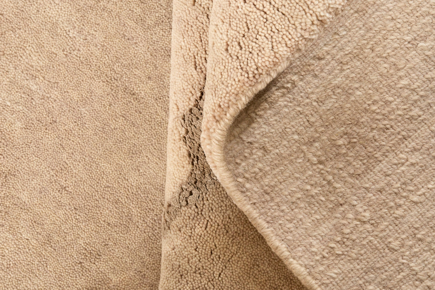 MOMO Rugs New Age Path Beige Carpet