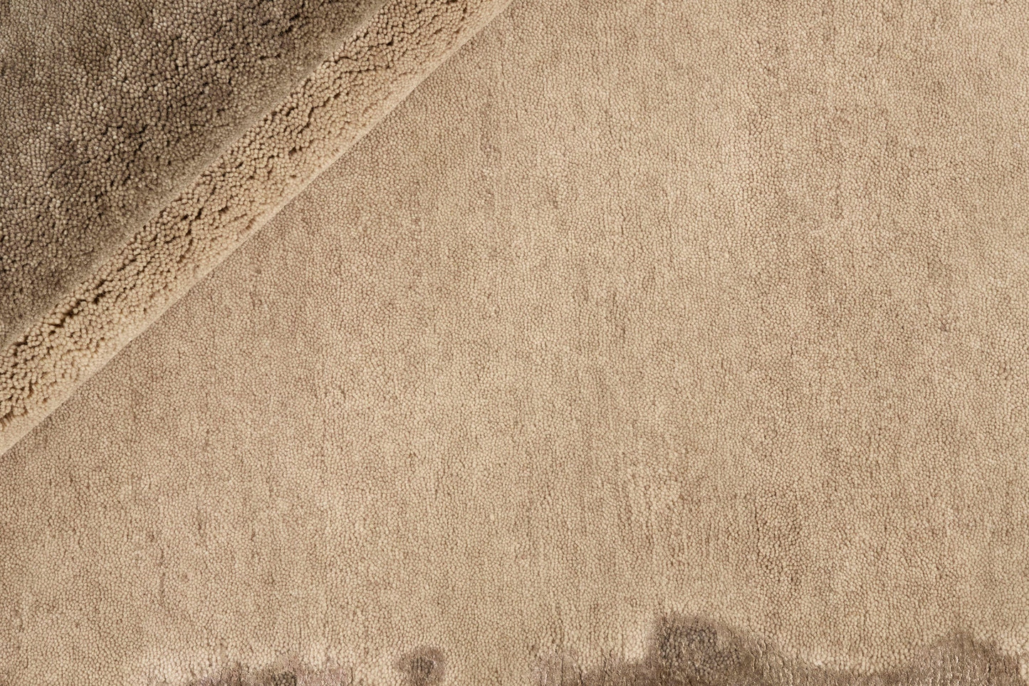 Carpet MOMO Rugs New Age Runway Beige