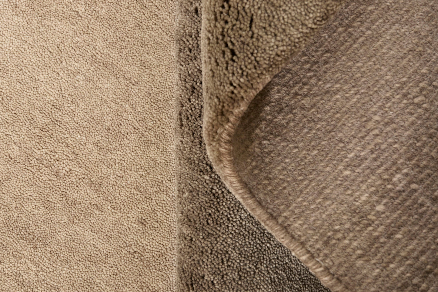Carpet MOMO Rugs New Age Runway Beige