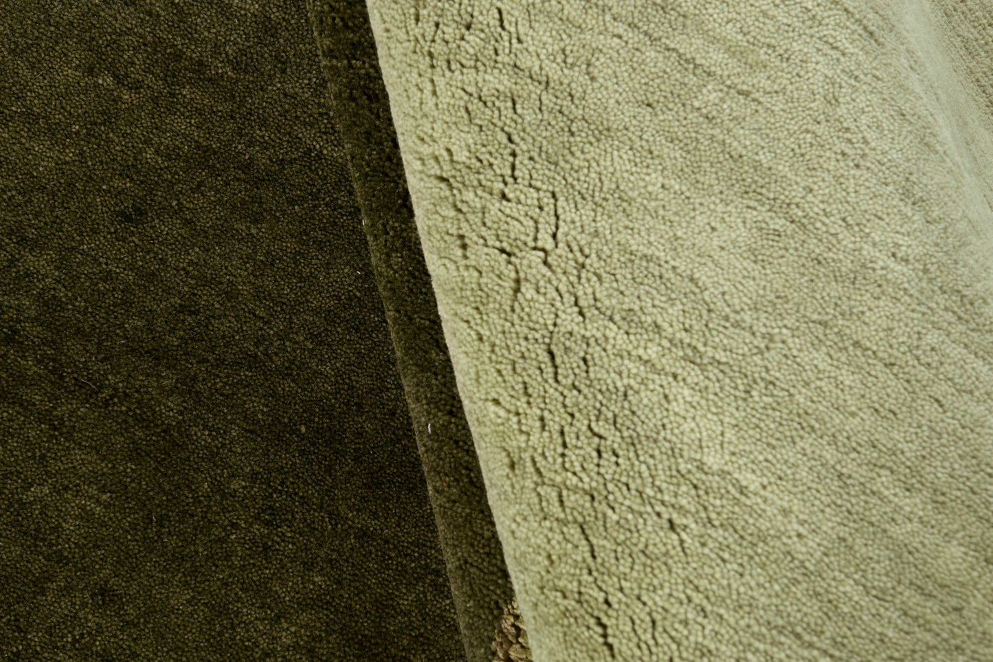 Carpet MOMO Rugs New Age Runway Green