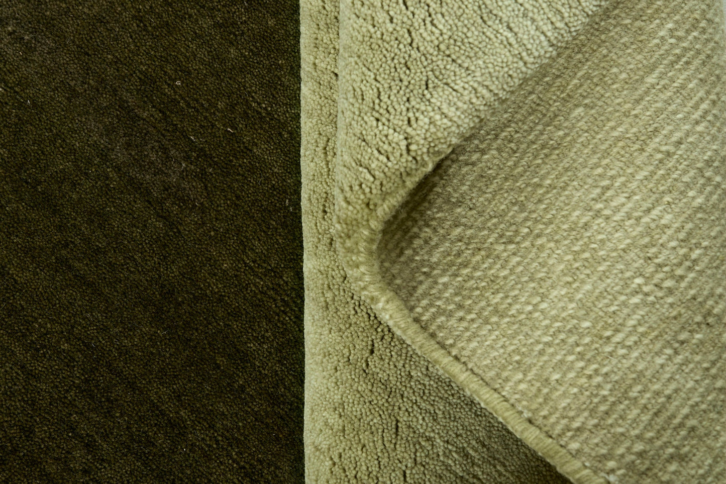 Carpet MOMO Rugs New Age Runway Green
