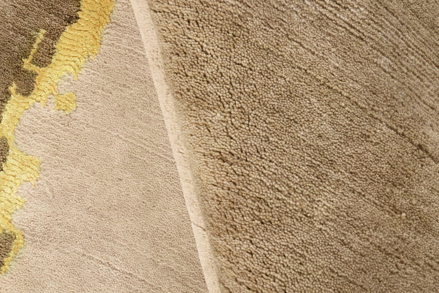 MOMO Rugs New Age Runway Yellow Carpet
