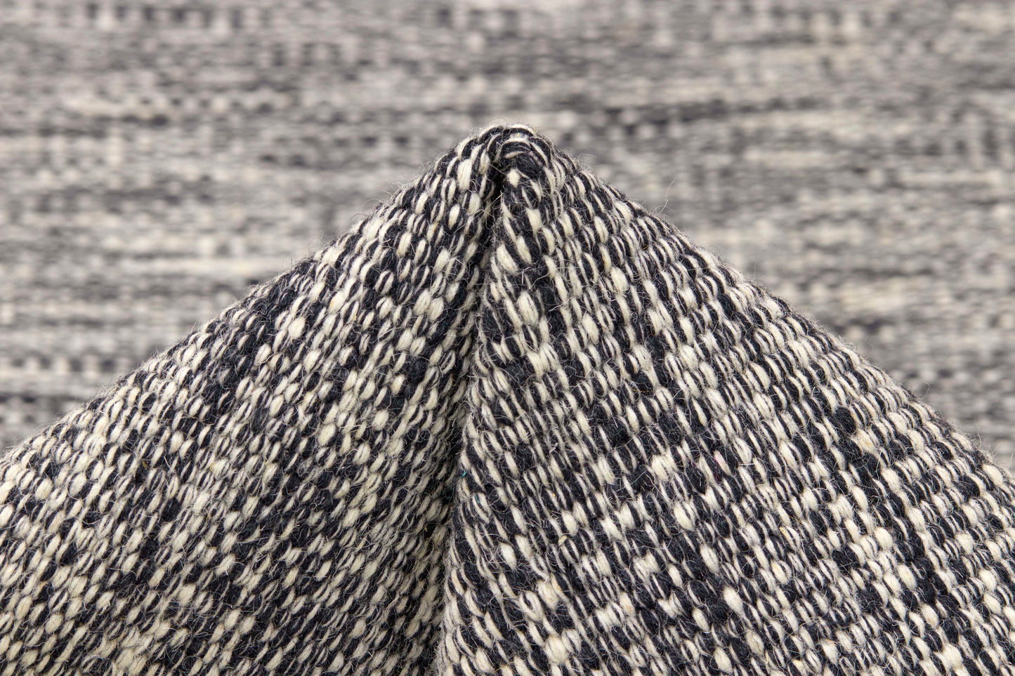 MOMO Rugs New Comfort Steel Carpet