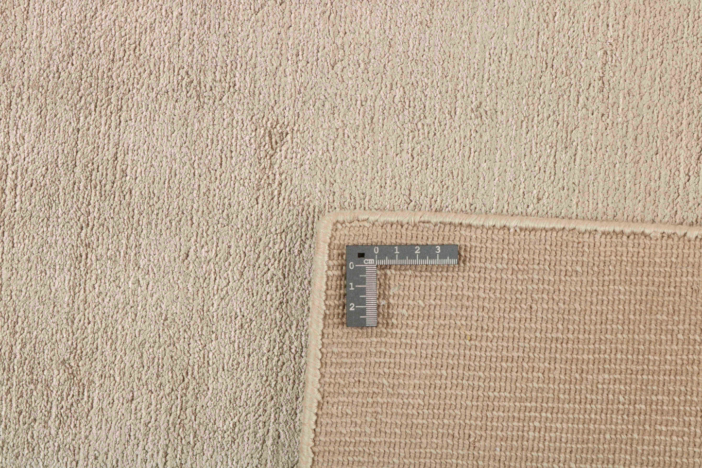 Low pile rug MOMO Rugs Northern Light Oyster