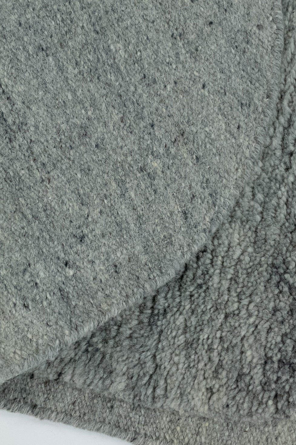MOMO Rugs Ysla Dark Grey Carpet