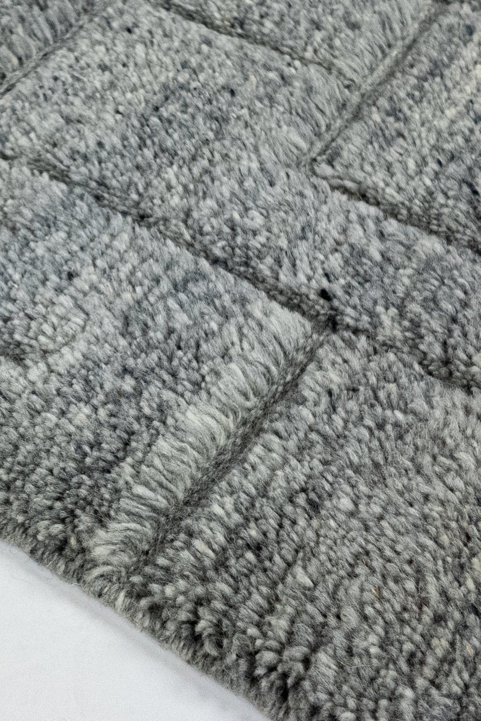 Carpet MOMO Rugs Marini Dark Grey