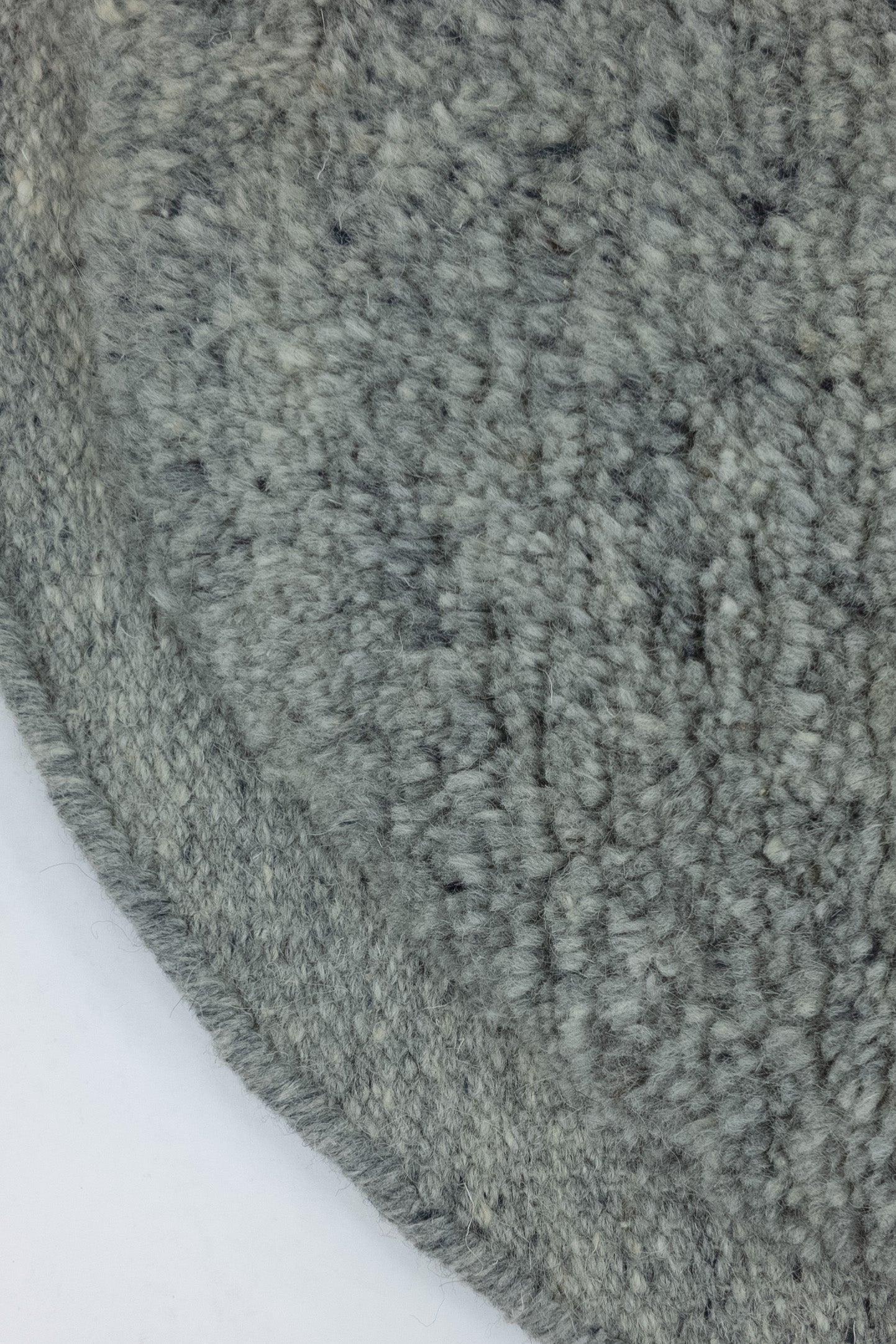 MOMO Rugs Ysla Dark Grey Carpet